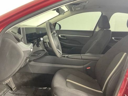 Used 2025 Hyundai Sonata SEL FWD image 10