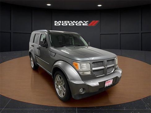 Used 2011 Dodge Nitro Heat image 1