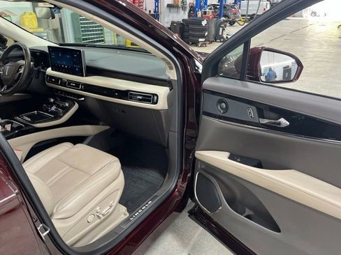 Used 2023 Lincoln Nautilus Reserve w/ Equipment Group 201A AWD/4WD image 26
