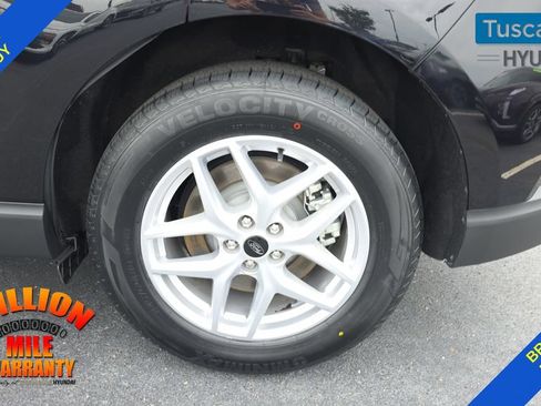 Used 2024 Ford Edge SEL AWD/4WD image 11