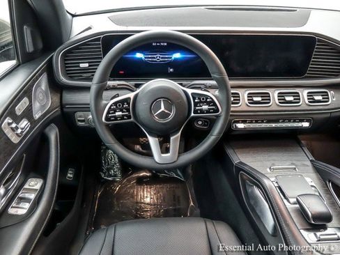 Used 2020 Mercedes-Benz GLS 450 4MATIC image 17