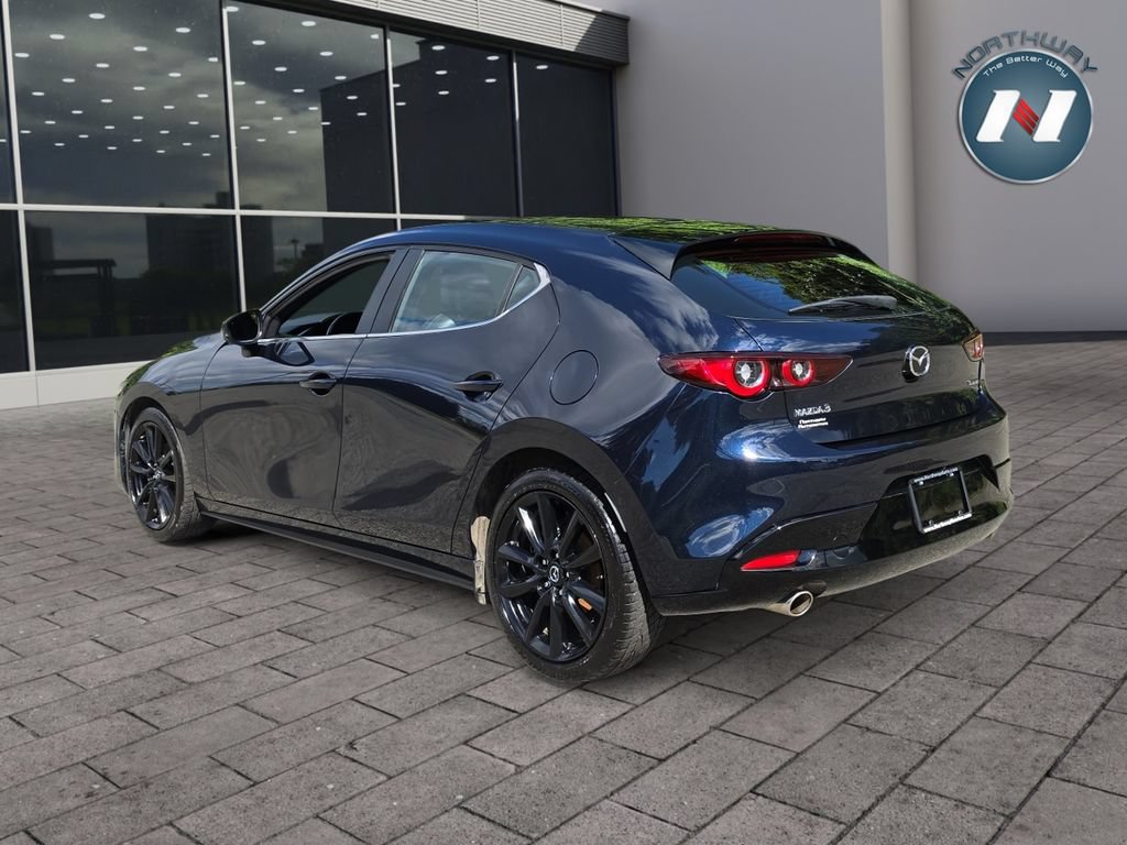 Used 2024 MAZDA MAZDA3 s FWD image 3