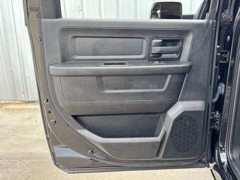 Used 2022 RAM 3500 Tradesman image 35