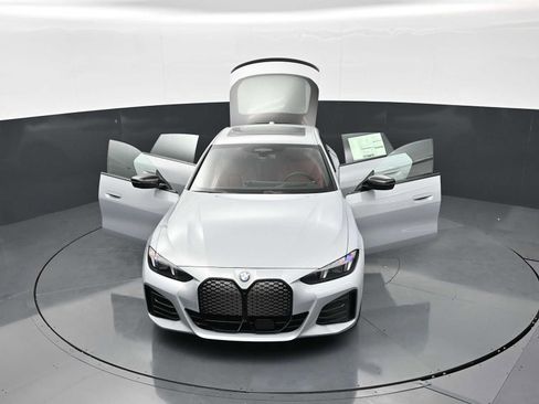 New 2026 BMW i4 eDrive40 w/ M Sport Package RWD image 33