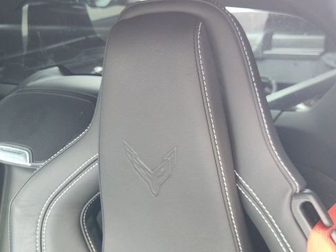 Used 2024 Chevrolet Corvette Stingray Coupe w/ Z51 Performance Package image 19