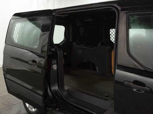Used 2018 Ford Transit Connect XL FWD image 16