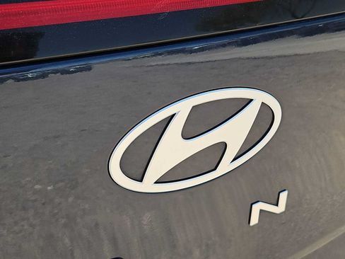 Certified 2025 Hyundai Kona SEL AWD/4WD image 11