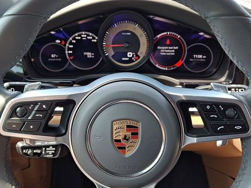 Used 2023 Porsche Cayenne Platinum Edition AWD/4WD image 22