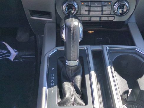 Used 2015 Ford F150 Lariat w/ Equipment Group 502A Luxury AWD/4WD image 23