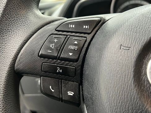 Used 2017 Toyota Yaris iA image 18