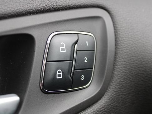 Used 2015 Ford Escape Titanium w/ Equipment Group 301A AWD/4WD image 4