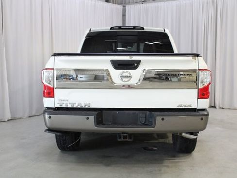 Used 2017 Nissan Titan Platinum Reserve AWD/4WD image 25