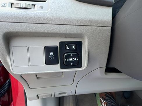 Used 2010 Toyota Corolla LE FWD image 11