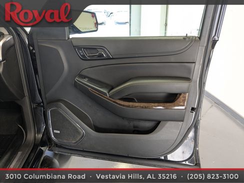Used 2018 Chevrolet Suburban LT AWD/4WD image 7