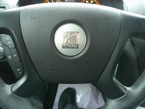 Used 2007 Saturn Outlook XE w/ Preferred Pkg image 10