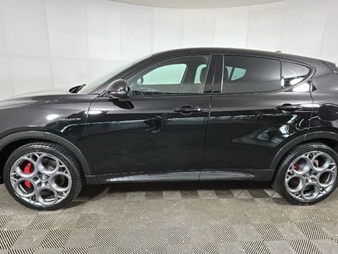 Used 2024 Alfa Romeo Tonale Veloce AWD/4WD image 6