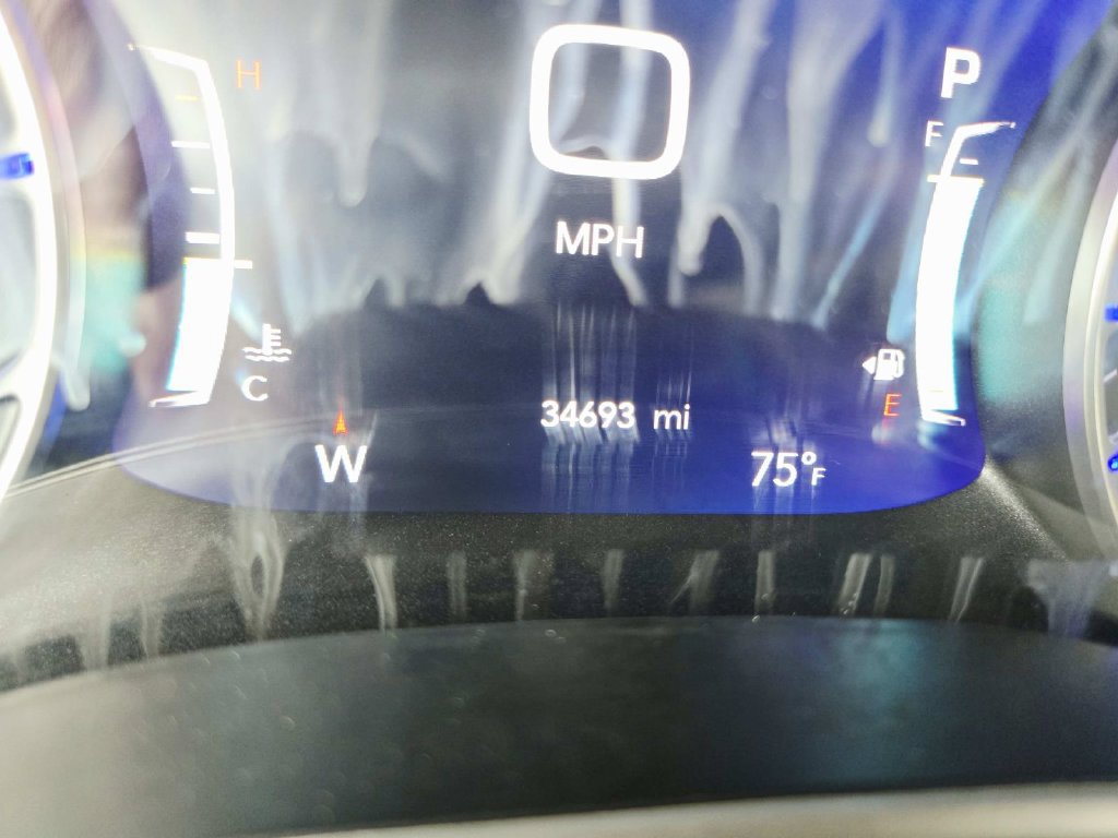 Certified 2024 Chrysler Pacifica Touring-L FWD image 24
