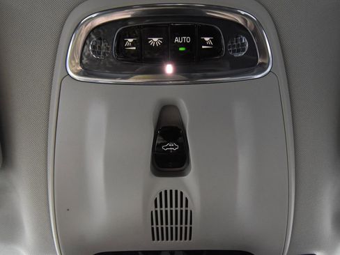 Used 2022 Volvo XC90 T8 Inscription Expression w/ Climate Package image 37