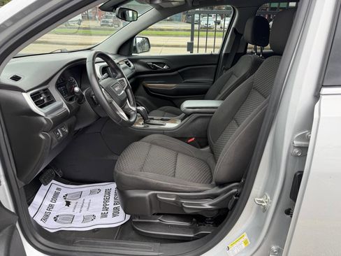 Used 2017 GMC Acadia SLE FWD image 10