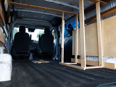 Used 2018 Ford Transit 250 130 Low Roof w/ Exterior Upgrade Package RWD image 19