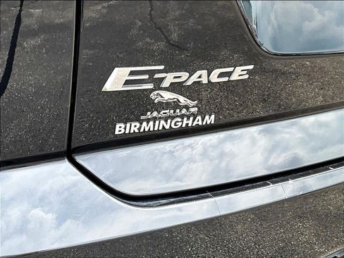 Used 2018 Jaguar E-PACE R-Dynamic S AWD/4WD image 24