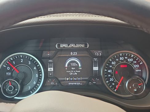 Used 2019 RAM 1500 Laramie RWD image 19