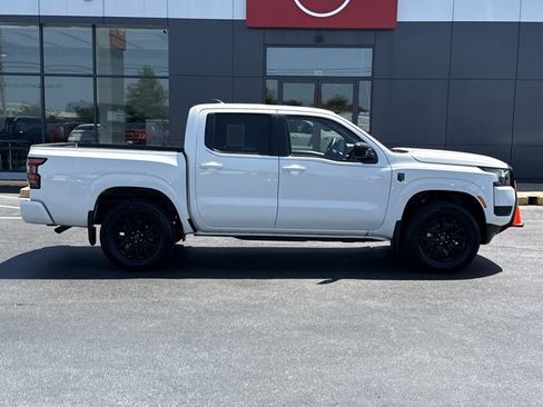 Certified 2026 Nissan Frontier SV w/ Tow Package AWD/4WD image 2