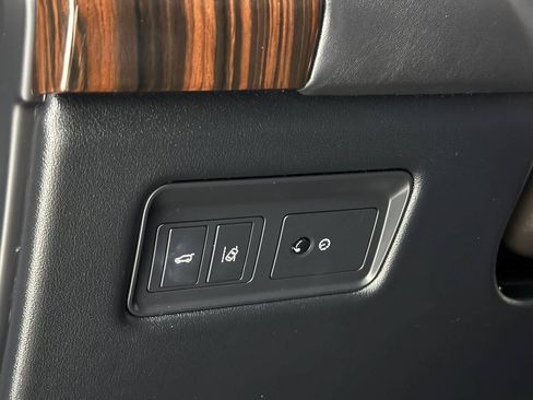 Used 2017 Land Rover Range Rover Long Wheelbase Supercharged AWD/4WD image 51