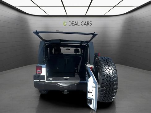 Used 2015 Jeep Wrangler Sport AWD/4WD image 9