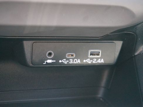 Used 2024 Subaru Crosstrek 2.0i Premium image 20