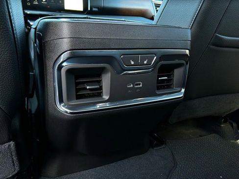 New 2025 GMC Sierra 2500 Denali w/ Denali Reserve Package image 32