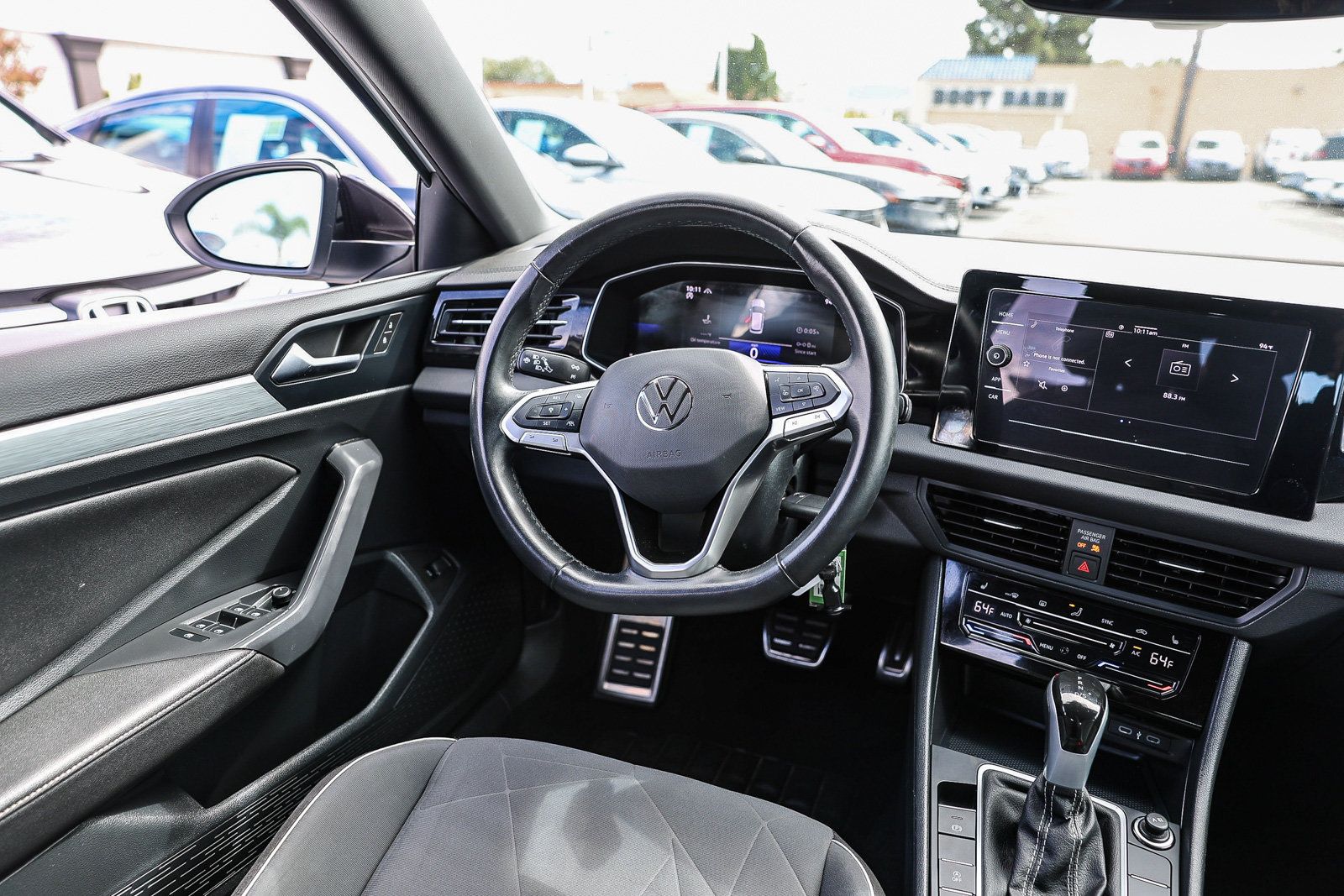 Used 2025 Volkswagen Jetta Sport FWD image 5