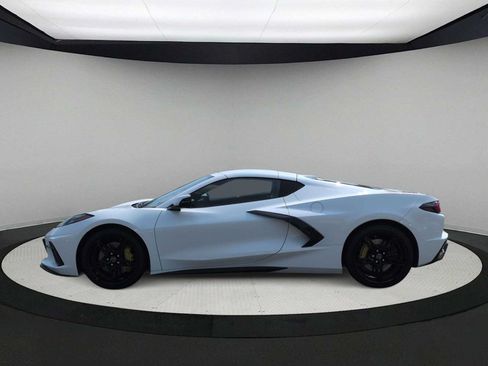 Used 2023 Chevrolet Corvette Stingray Premium Cpe w/ Z51 Performance Package RWD image 5