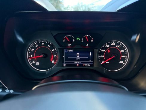 Used 2019 Chevrolet Camaro LT RWD image 22