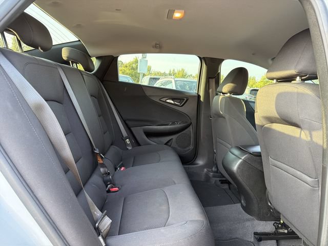 Used 2022 Chevrolet Malibu LS w/ Driver Confidence Package II FWD image 14