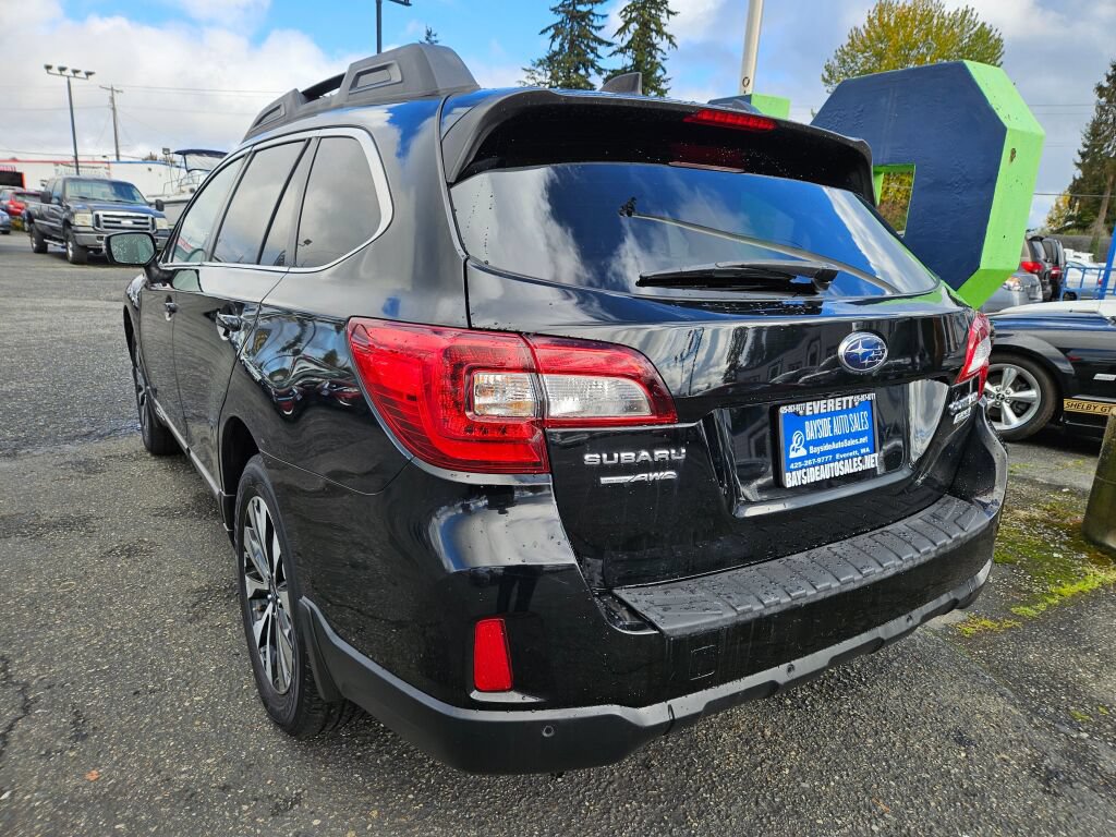 Used 2017 Subaru Outback 2.5i Limited AWD/4WD image 3