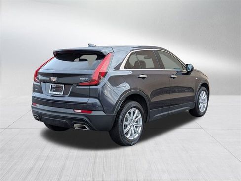 Certified 2023 Cadillac XT4 Luxury w/ Cold Weather Package image 5