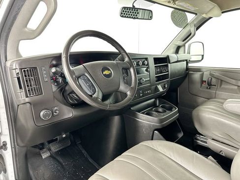 Used 2022 Chevrolet Express 2500 w/ Driver Convenience Package RWD image 9