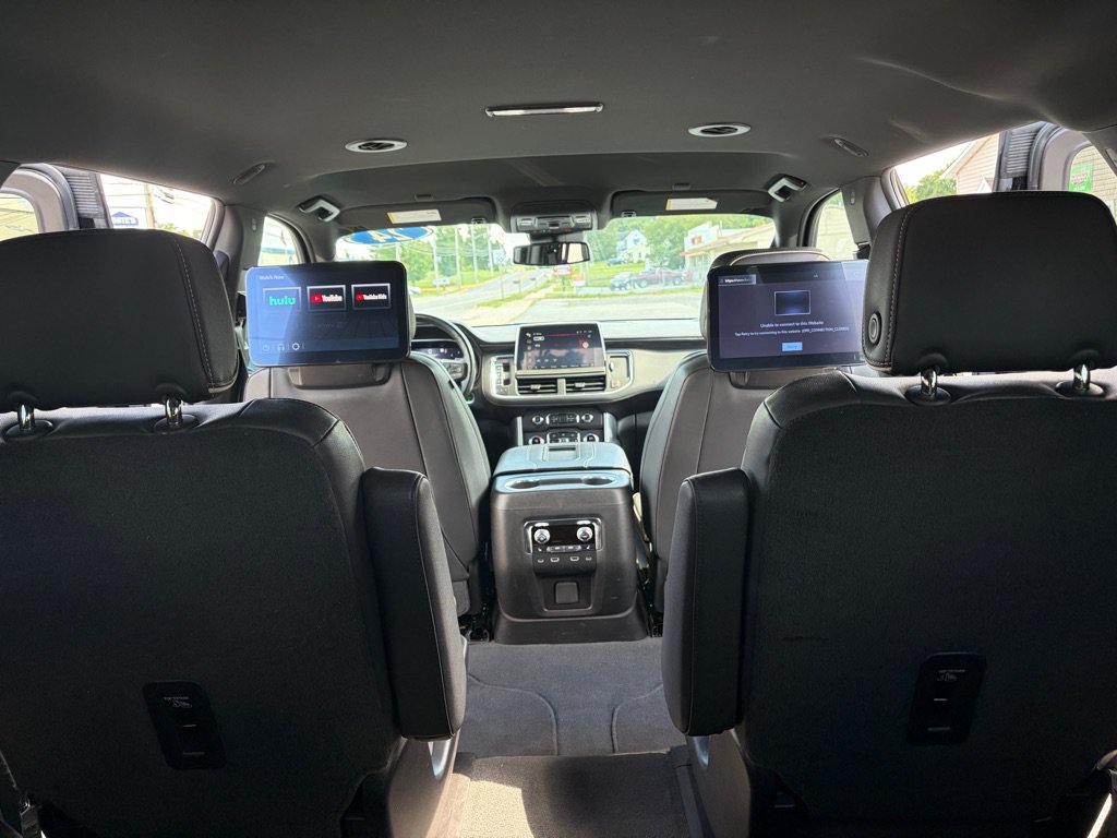 Used 2024 GMC Yukon SLT w/ SLT Luxury Package AWD/4WD image 40