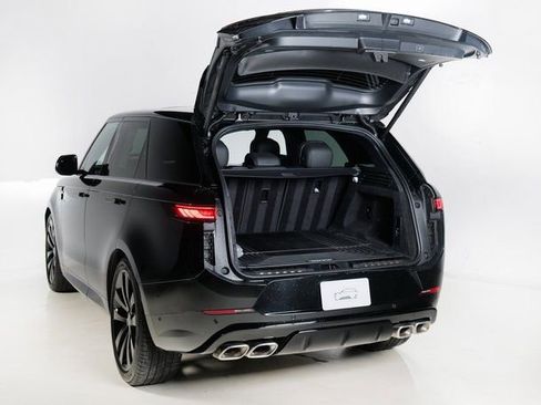 Used 2025 Land Rover Range Rover Sport Dynamic SE image 28