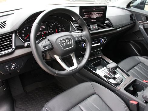 Used 2023 Audi Q5 2.0T Premium w/ Convenience Package AWD/4WD image 10