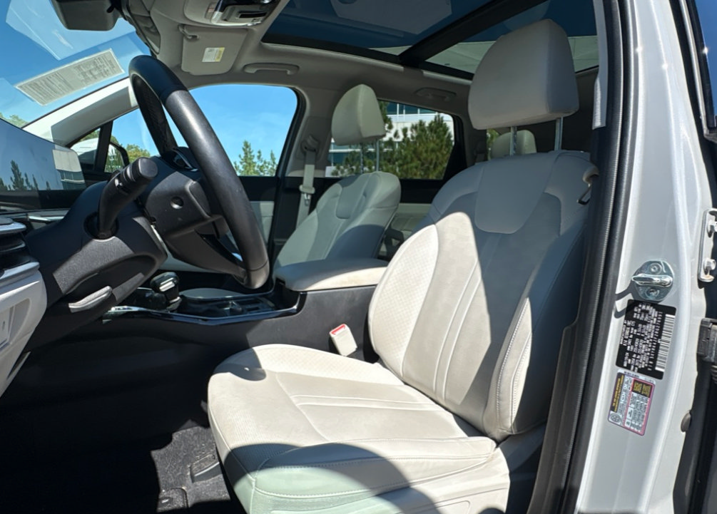 Used 2024 Kia Sorento FWD image 6