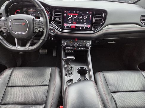 Used 2024 Dodge Durango GT image 8