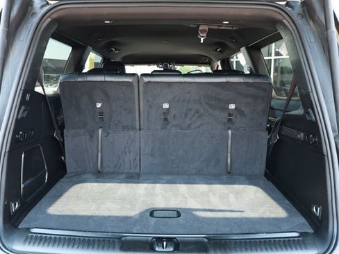 Used 2024 Jeep Wagoneer Series II w/ Flexible Seating Group RWD image 10
