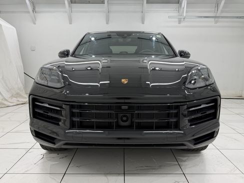 Certified 2026 Porsche Cayenne Coupe AWD/4WD image 9