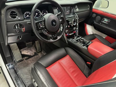 Used 2020 Rolls-Royce Cullinan image 10