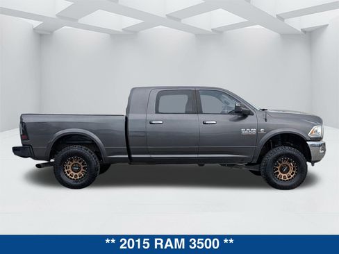 Used 2015 RAM 3500 Laramie w/ Convenience Group AWD/4WD image 4