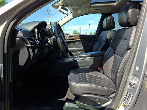 Used 2015 Mercedes-Benz GL 450 4MATIC image 22