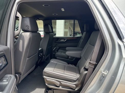 Used 2025 GMC Yukon Denali AWD/4WD image 10