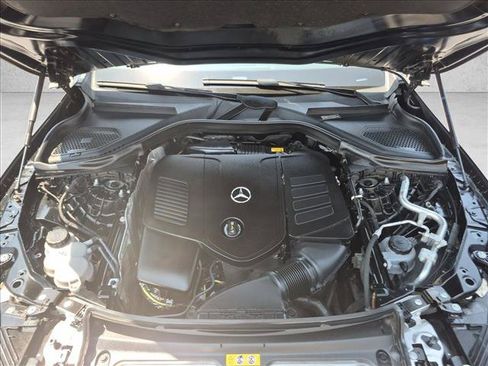 Used 2024 Mercedes-Benz GLC 300 image 23